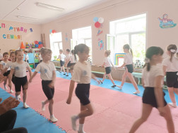 Спортивный праздник "Мама, Папа, Я - Спортивная Семья".